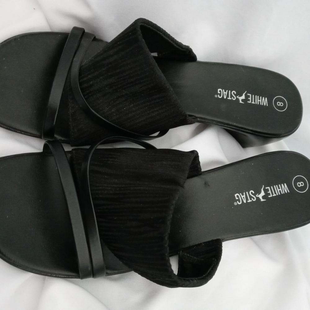 White stag sandal black 8 with heel